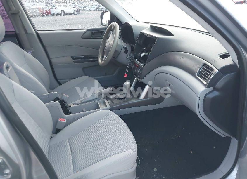 Photo 5 of 2011 Subaru Forester 2.5X (VIN JF2SHBBC2BH728400)