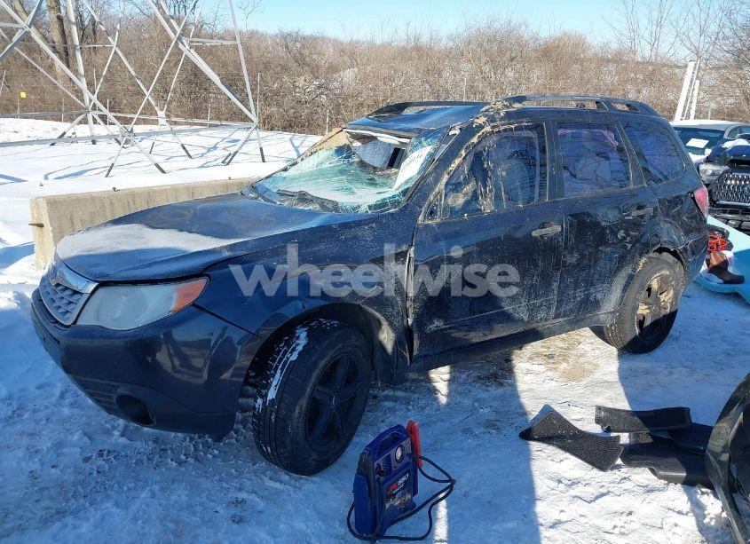 Photo 2 of 2012 Subaru Forester 2.5X (VIN JF2SHBBC2CH438692)