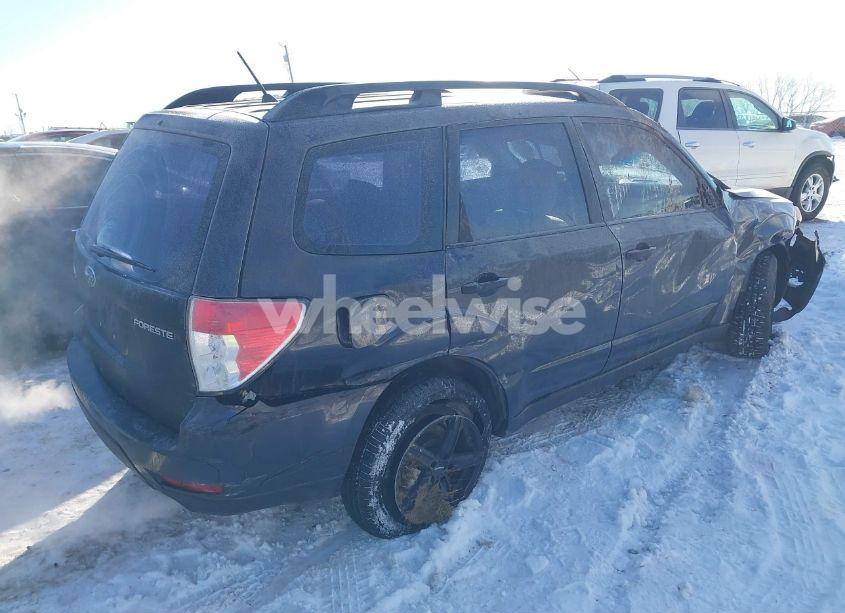 Photo 4 of 2012 Subaru Forester 2.5X (VIN JF2SHBBC2CH438692)