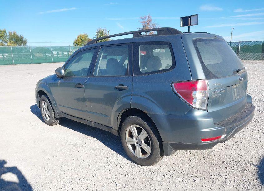 Photo 3 of 2011 Subaru Forester 2.5X (VIN JF2SHBBC4BH773144)