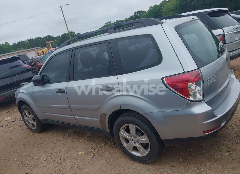 Photo 13 of 2012 Subaru Forester 2.5X (VIN JF2SHBBC4CH405595)