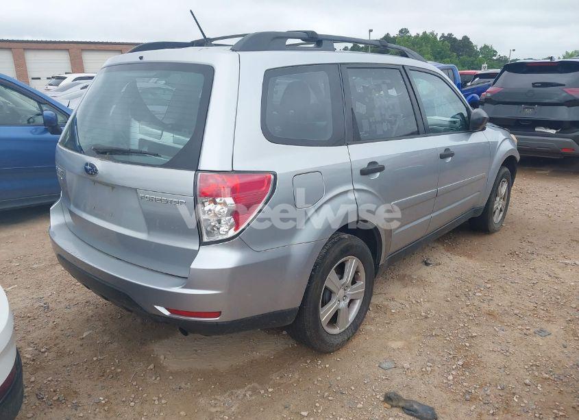 Photo 4 of 2012 Subaru Forester 2.5X (VIN JF2SHBBC4CH405595)