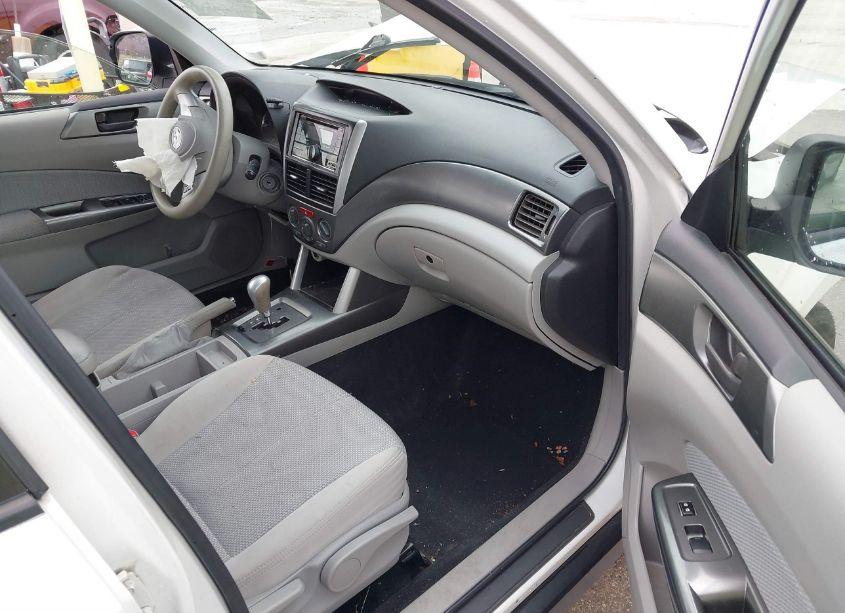 Photo 5 of 2012 Subaru Forester 2.5X (VIN JF2SHBBC4CH409498)