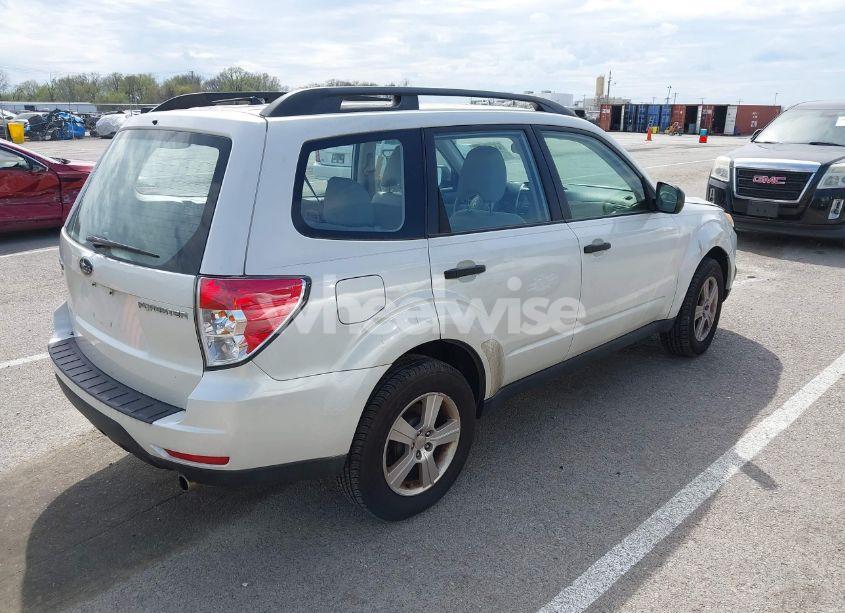 Photo 4 of 2012 Subaru Forester 2.5X (VIN JF2SHBBC5CH437567)