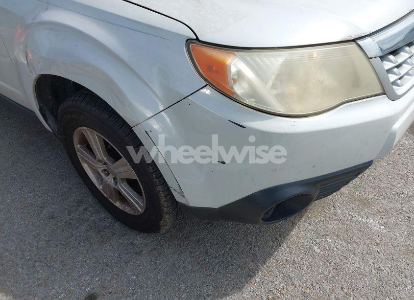 Photo 6 of 2012 Subaru Forester 2.5X (VIN JF2SHBBC5CH437567)