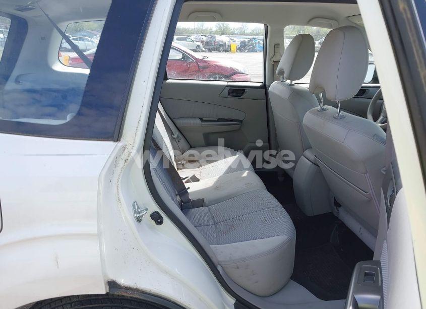 Photo 8 of 2012 Subaru Forester 2.5X (VIN JF2SHBBC5CH437567)