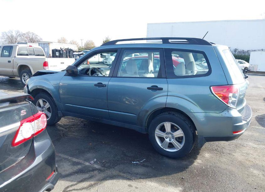 Photo 14 of 2011 Subaru Forester 2.5X (VIN JF2SHBBC6BH728660)