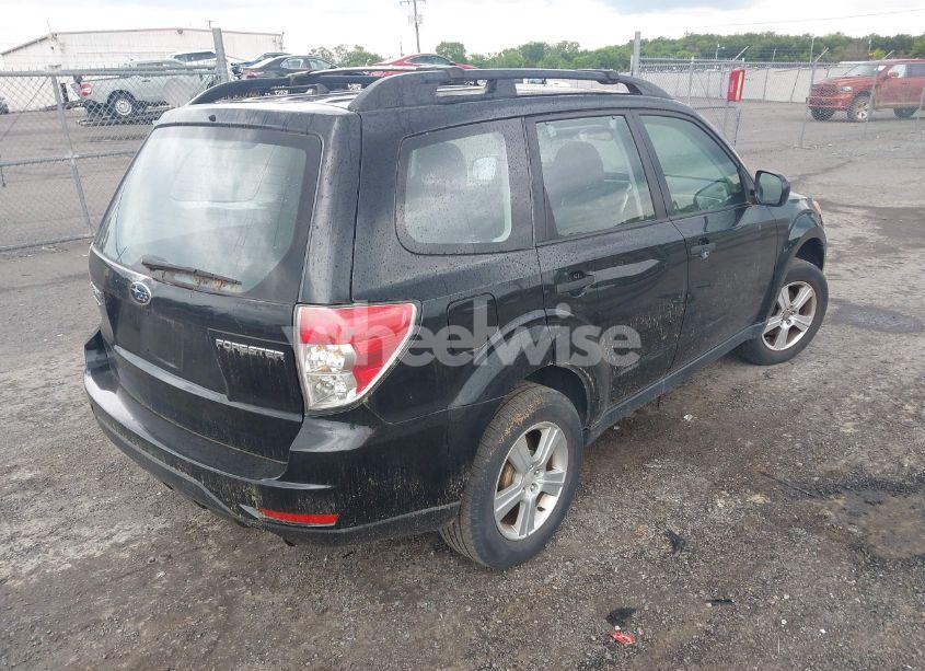 Photo 4 of 2012 Subaru Forester 2.5X (VIN JF2SHBBC6CG433243)