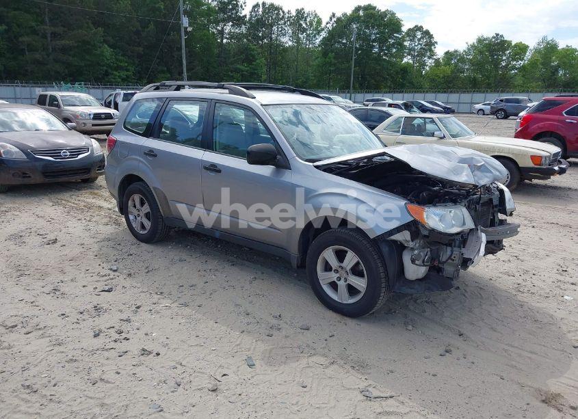 2011 Subaru Forester 2.5X (VIN JF2SHBBC7BH713665) main photo