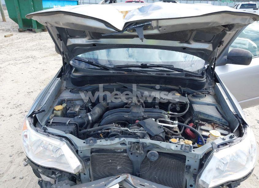 Photo 10 of 2011 Subaru Forester 2.5X (VIN JF2SHBBC7BH713665)