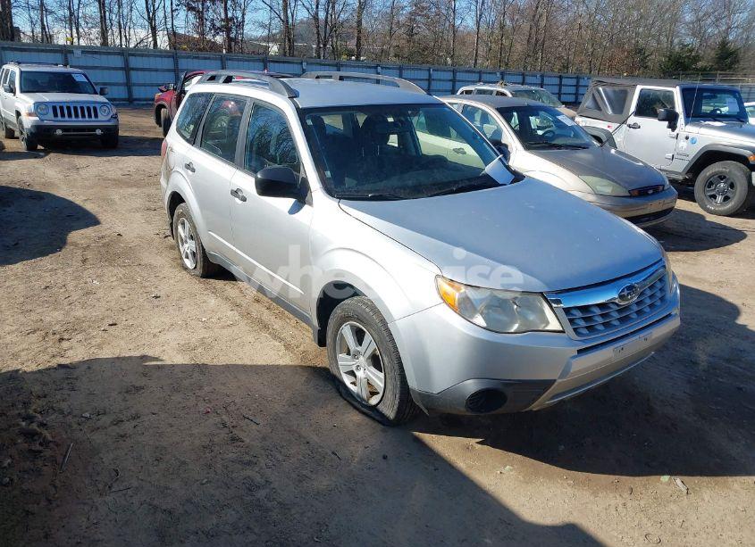 2011 Subaru Forester 2.5X (VIN JF2SHBBC8BH713898) main photo