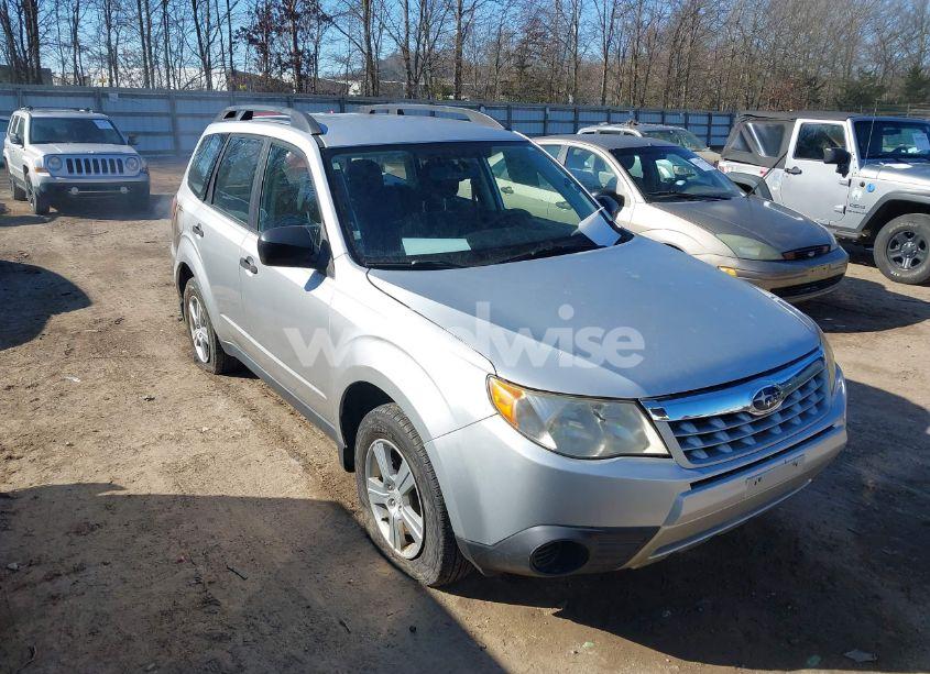 Photo 6 of 2011 Subaru Forester 2.5X (VIN JF2SHBBC8BH713898)