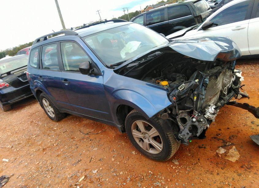 2012 Subaru Forester 2.5X (VIN JF2SHBBC8CH435067) main photo