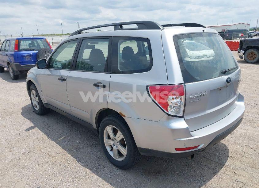 Photo 3 of 2012 Subaru Forester 2.5X (VIN JF2SHBBC8CH436736)
