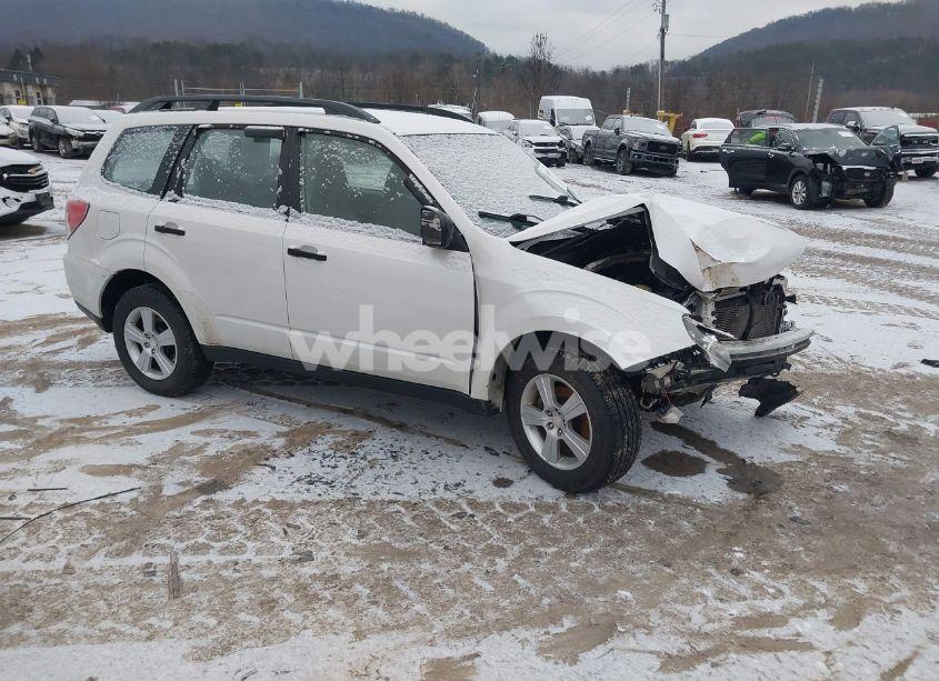 2012 Subaru Forester 2.5X (VIN JF2SHBBC9CH439211) main photo