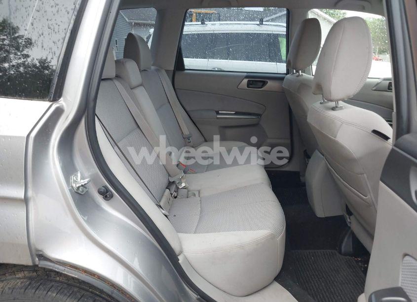 Photo 8 of 2011 Subaru Forester 2.5X (VIN JF2SHBBCXBG768911)
