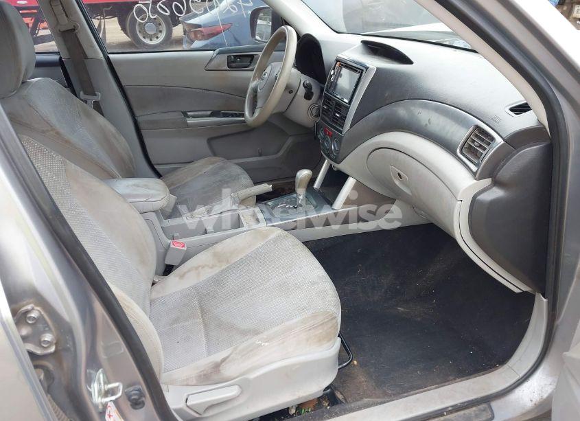 Photo 5 of 2011 Subaru Forester 2.5X (VIN JF2SHBBCXBH743999)