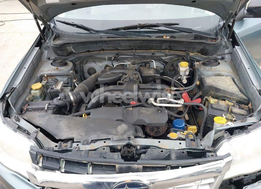 Photo 10 of 2011 Subaru Forester 2.5X (VIN JF2SHBBCXBH774234)