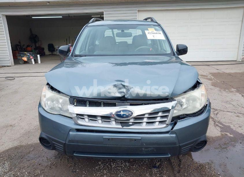 Photo 12 of 2011 Subaru Forester 2.5X (VIN JF2SHBBCXBH774234)