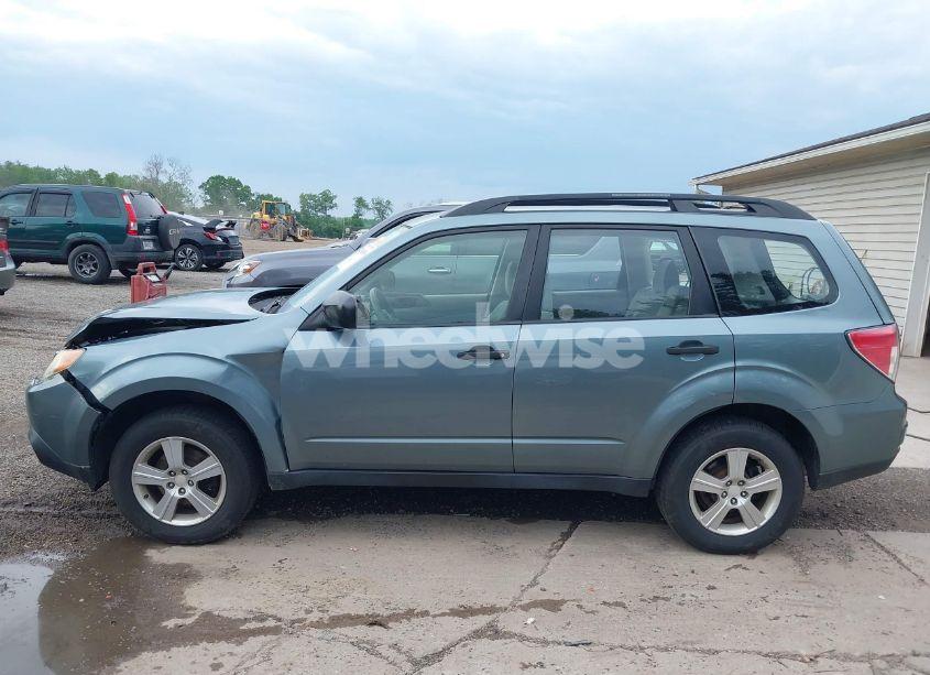 Photo 14 of 2011 Subaru Forester 2.5X (VIN JF2SHBBCXBH774234)