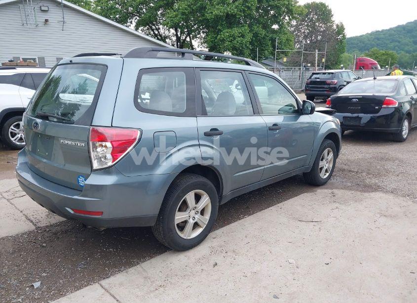 Photo 4 of 2011 Subaru Forester 2.5X (VIN JF2SHBBCXBH774234)
