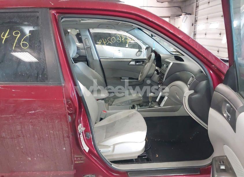 Photo 5 of 2011 Subaru Forester 2.5X PREMIUM (VIN JF2SHBCC4BH700791)