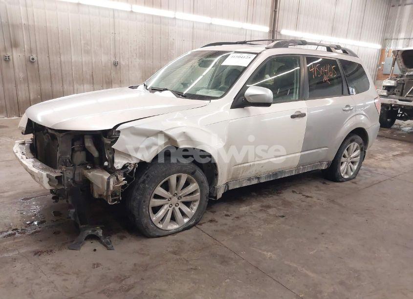 Photo 2 of 2012 Subaru Forester 2.5X PREMIUM (VIN JF2SHBCC4CH459509)