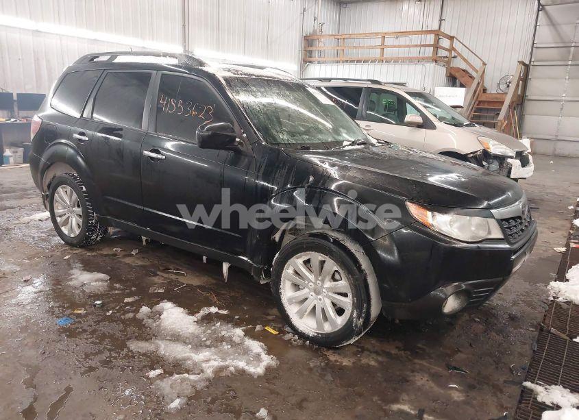 2012 Subaru Forester 2.5X PREMIUM (VIN JF2SHBCC5CH434005) main photo