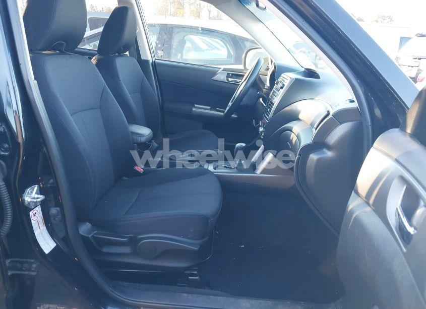 Photo 5 of 2012 Subaru Forester 2.5X PREMIUM (VIN JF2SHBCC7CH424205)