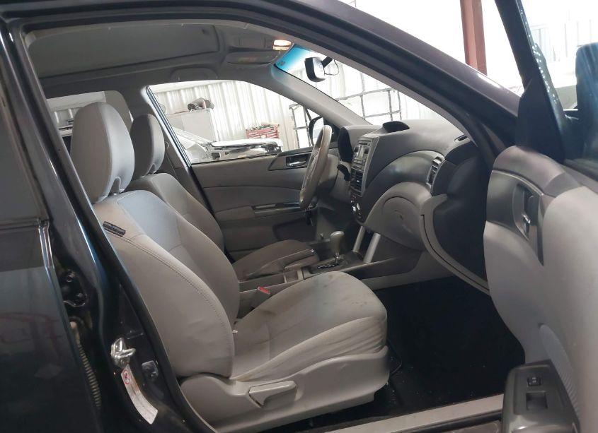 Photo 5 of 2011 Subaru Forester 2.5X PREMIUM (VIN JF2SHBCC9BH775597)