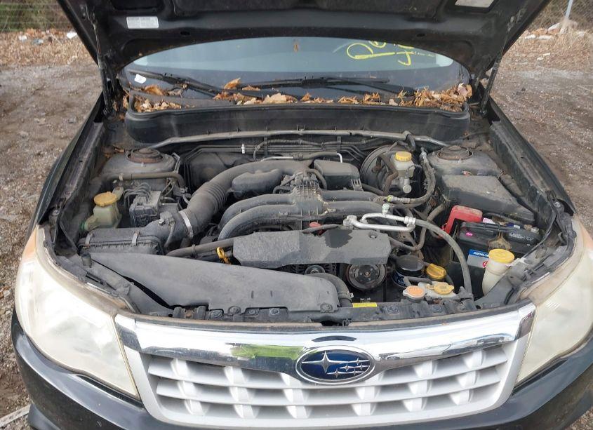 Photo 10 of 2011 Subaru Forester 2.5X PREMIUM (VIN JF2SHBCCXBH711035)
