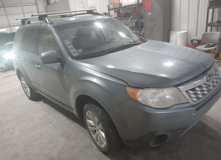 2011 Subaru Forester 2.5X PREMIUM (VIN JF2SHBDC1BH744214) main photo