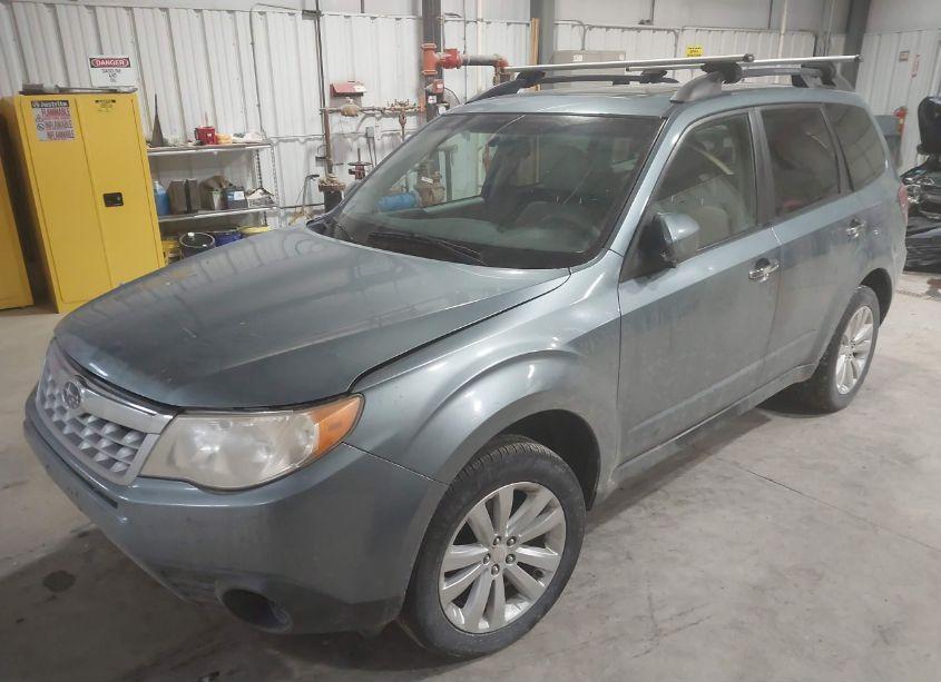 Photo 2 of 2011 Subaru Forester 2.5X PREMIUM (VIN JF2SHBDC1BH744214)