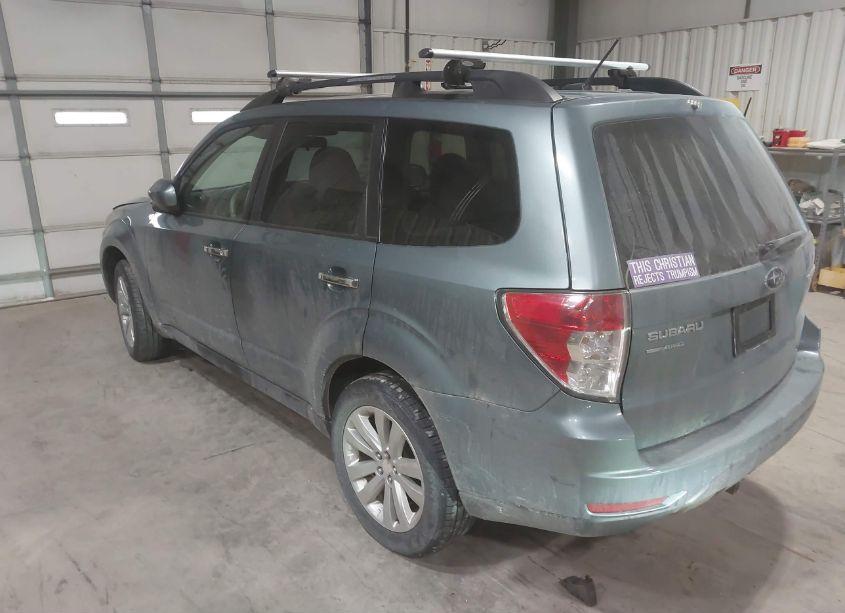 Photo 3 of 2011 Subaru Forester 2.5X PREMIUM (VIN JF2SHBDC1BH744214)