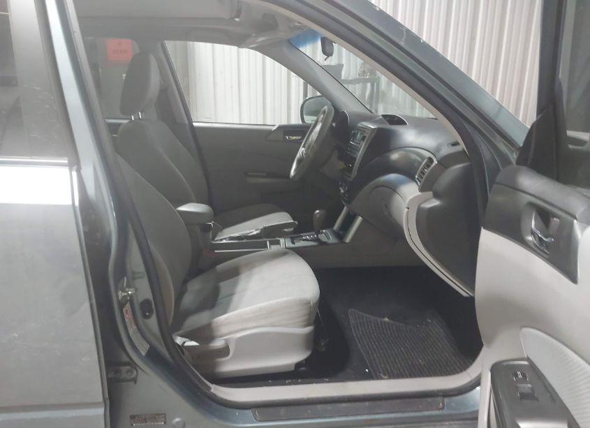 Photo 5 of 2011 Subaru Forester 2.5X PREMIUM (VIN JF2SHBDC1BH744214)