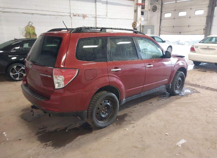 Photo 4 of 2012 Subaru Forester 2.5X PREMIUM (VIN JF2SHBDC1CG446446)