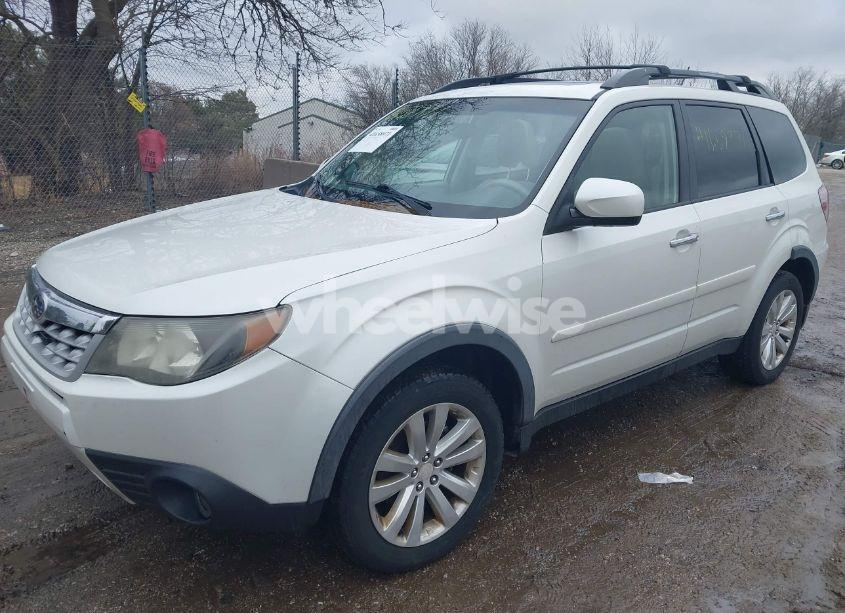 Photo 2 of 2012 Subaru Forester 2.5X PREMIUM (VIN JF2SHBDC1CH401016)