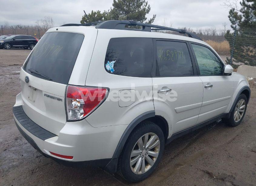Photo 4 of 2012 Subaru Forester 2.5X PREMIUM (VIN JF2SHBDC1CH401016)