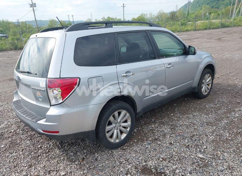 Photo 4 of 2012 Subaru Forester 2.5X PREMIUM (VIN JF2SHBDC1CH451091)