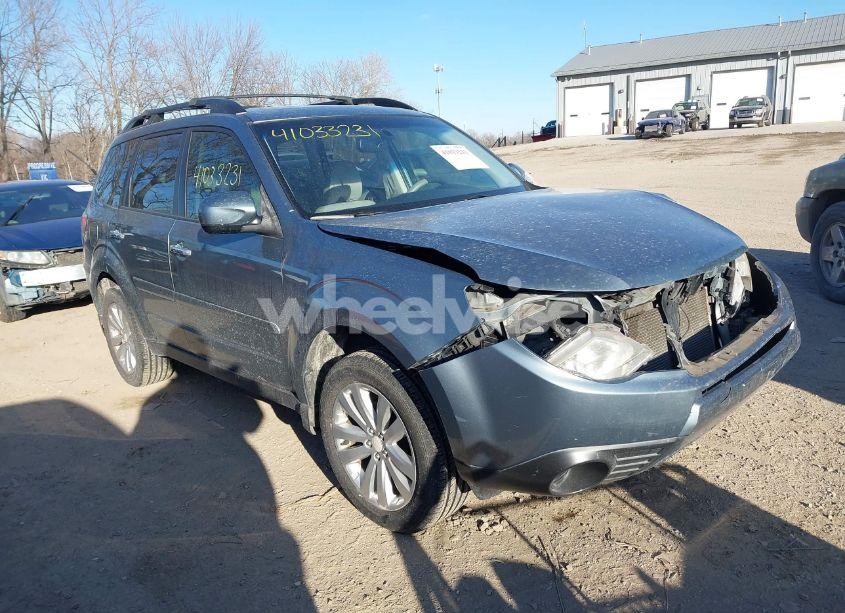 2011 Subaru Forester 2.5X PREMIUM (VIN JF2SHBDC3BH703583) main photo