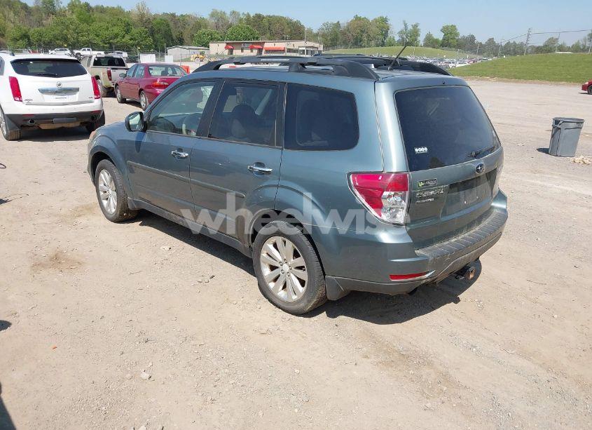 Photo 3 of 2011 Subaru Forester 2.5X PREMIUM (VIN JF2SHBDC3BH709562)