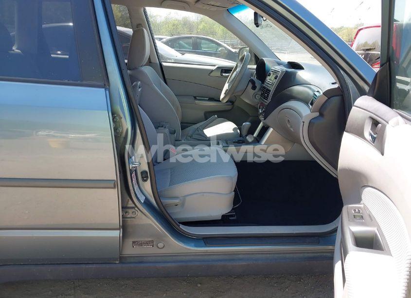 Photo 5 of 2011 Subaru Forester 2.5X PREMIUM (VIN JF2SHBDC3BH709562)