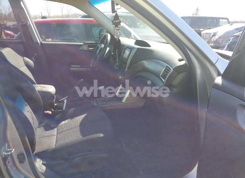 Photo 5 of 2012 Subaru Forester 2.5X PREMIUM (VIN JF2SHBDC3CH438097)