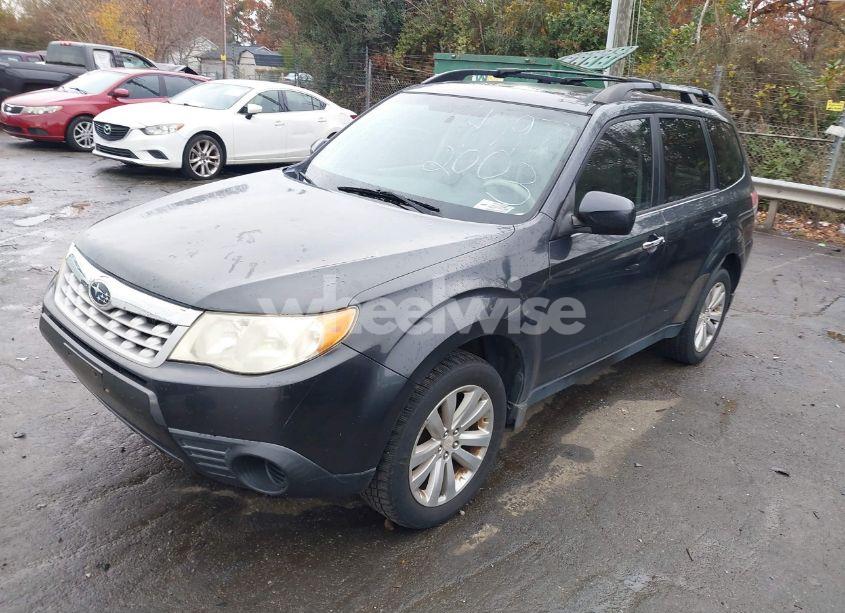 Photo 2 of 2011 Subaru Forester 2.5X PREMIUM (VIN JF2SHBDC4BH710557)