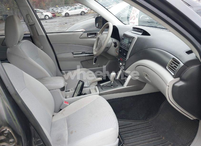 Photo 5 of 2011 Subaru Forester 2.5X PREMIUM (VIN JF2SHBDC4BH710557)
