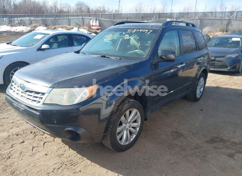 Photo 2 of 2011 Subaru Forester 2.5X PREMIUM (VIN JF2SHBDC4BH751805)