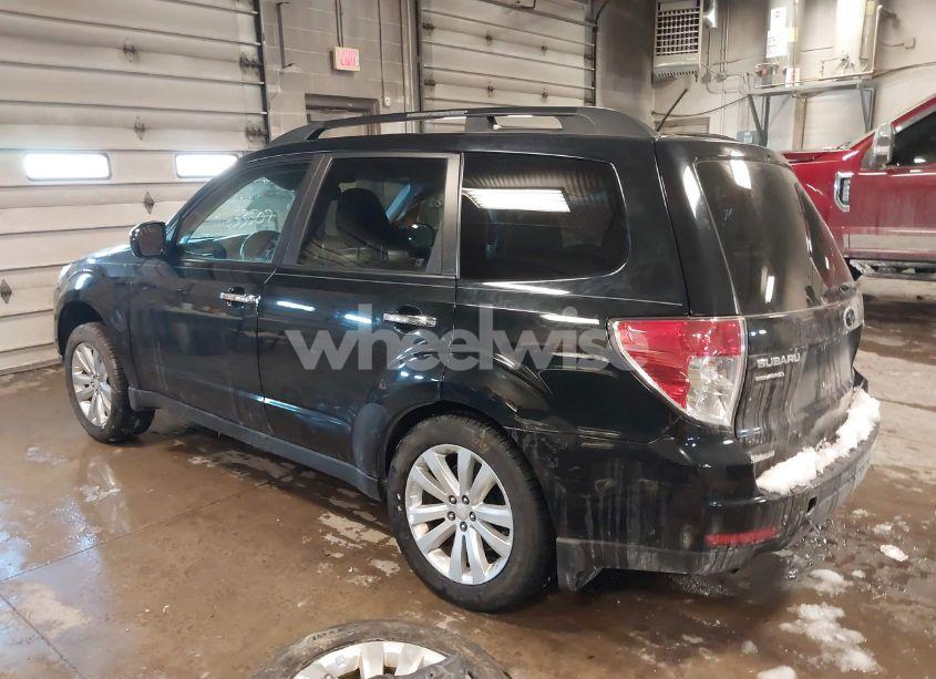 Photo 3 of 2011 Subaru Forester 2.5X PREMIUM (VIN JF2SHBDC5BH711281)