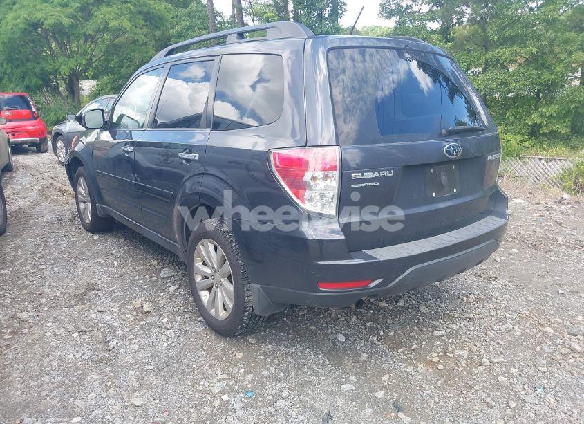 Photo 3 of 2012 Subaru Forester 2.5X PREMIUM (VIN JF2SHBDC5CH420460)