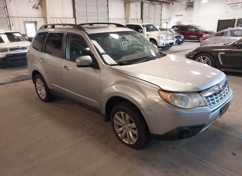 2012 Subaru Forester 2.5X PREMIUM (VIN JF2SHBDC5CH430390) main photo