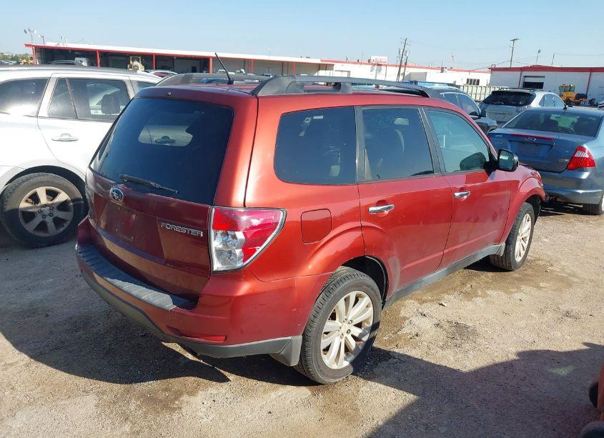 Photo 4 of 2012 Subaru Forester 2.5X PREMIUM (VIN JF2SHBDC6CH452642)